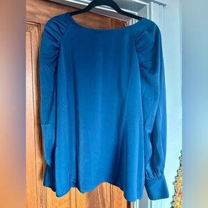 Elegant dark blue silky Banana Republic long-sleeved top, women’s xl
